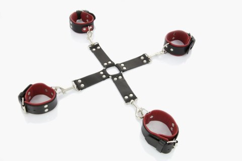 Skórzany krzyżak Whips Collection czerwony
